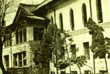 1919년 3월 1일, 민족대표 33인 중 29인이 모여 독립선언문을 낭독한 태화관이다. 당시 안순환이 만든 궁중요리 전문점 명월관의 지점이었다.